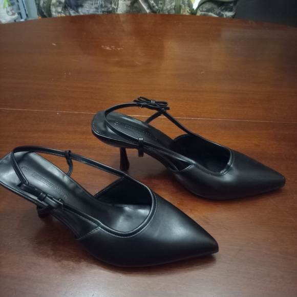 Streetwear Society Black Slingback Heels - Picture 5 of 7